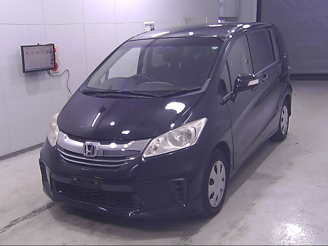 HONDA FREED 2015
