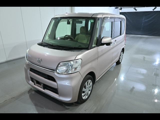 DAIHATSU TANTO 2015