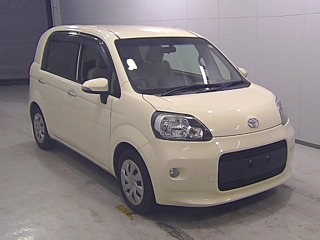 TOYOTA PORTE 2015