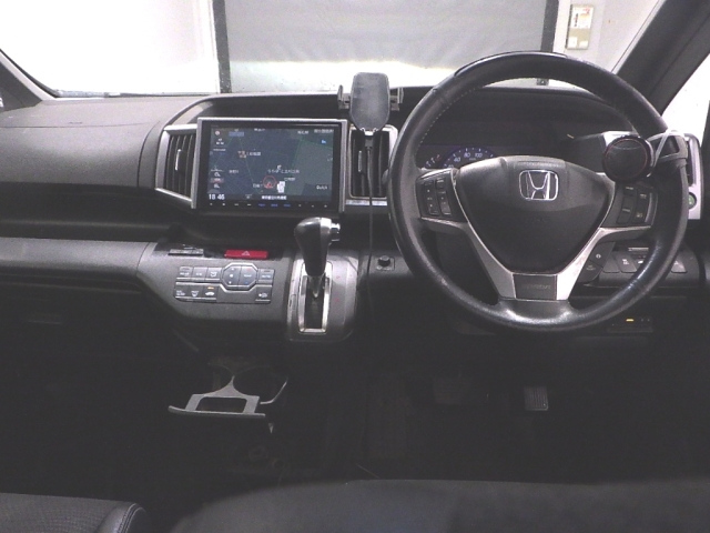 HONDA STEP WAGON 2013