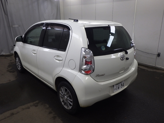 TOYOTA PASSO 2011