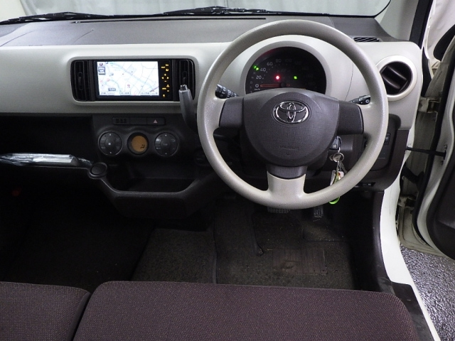 TOYOTA PASSO 2011