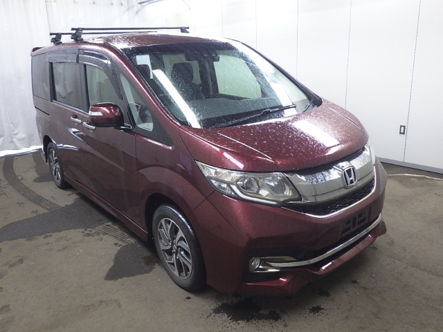 HONDA STEP WAGON 2016