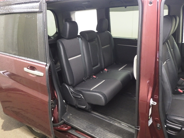 HONDA STEP WAGON 2016