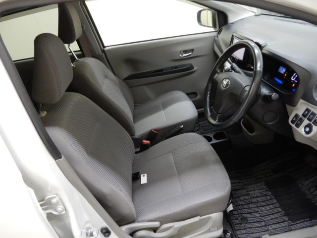 TOYOTA PIXIS EPOCH 2014