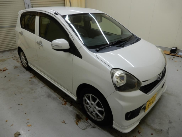 TOYOTA PIXIS EPOCH 2014