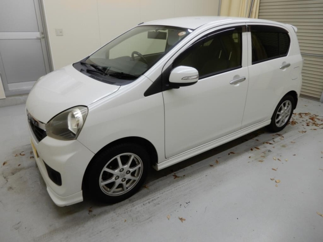 TOYOTA PIXIS EPOCH 2014