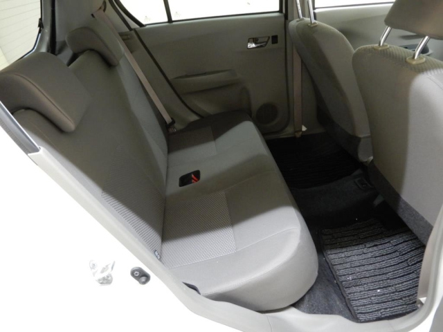 TOYOTA PIXIS EPOCH 2014