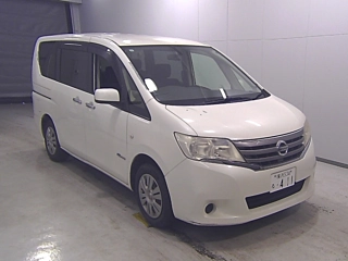NISSAN SERENA 2013