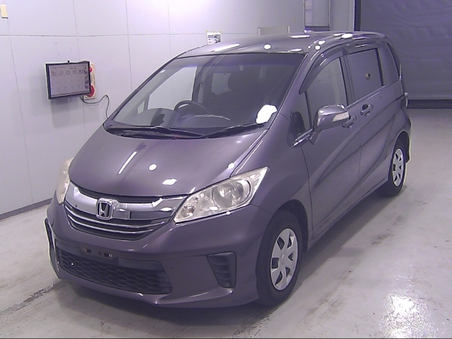 HONDA FREED 2015