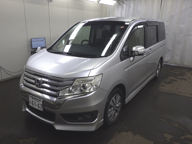 HONDA STEP WAGON 2013