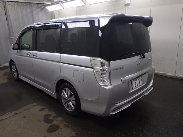 HONDA STEP WAGON 2013