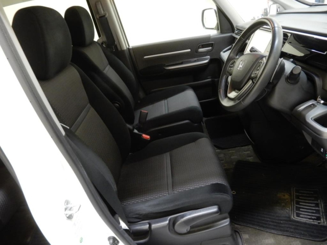 HONDA STEP WAGON 2017