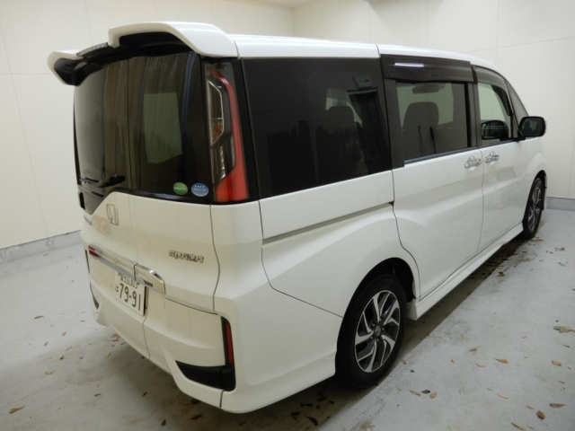 HONDA STEP WAGON 2017