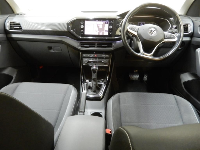VOLKSWAGEN T-CROSS 2021