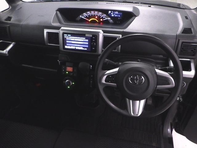 TOYOTA PIXIS MEGA 2018