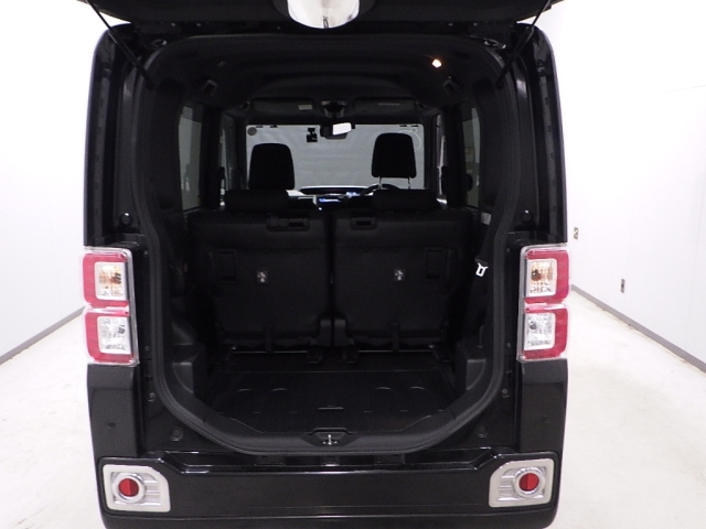 TOYOTA PIXIS MEGA 2018