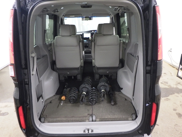 HONDA STEP WAGON 2015