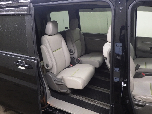 HONDA STEP WAGON 2015