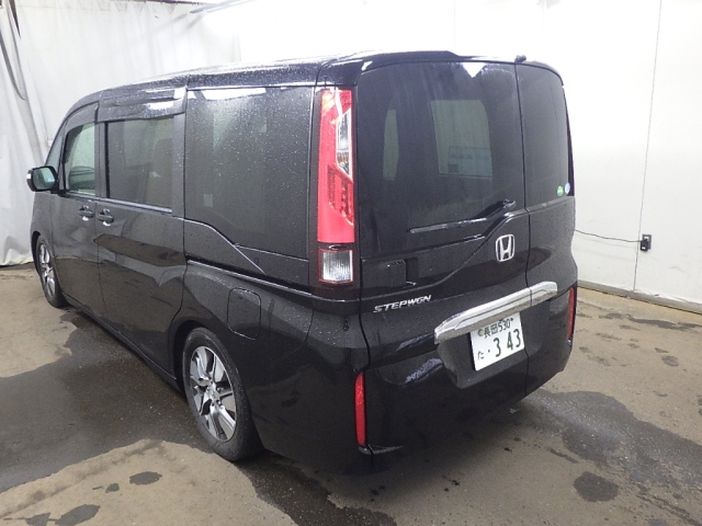 HONDA STEP WAGON 2015