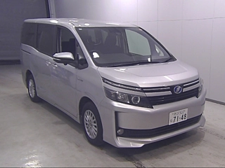 TOYOTA VOXY 2016