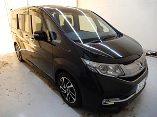 HONDA STEP WAGON 2017