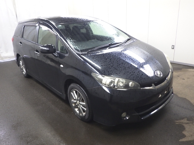 TOYOTA WISH 2012