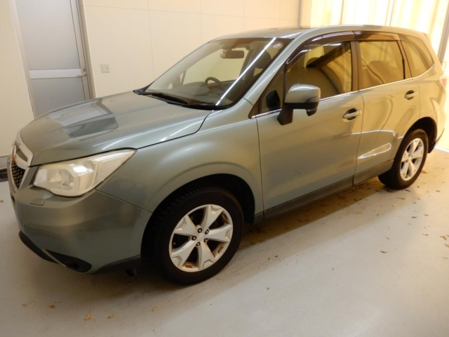 SUBARU FORESTER 2014