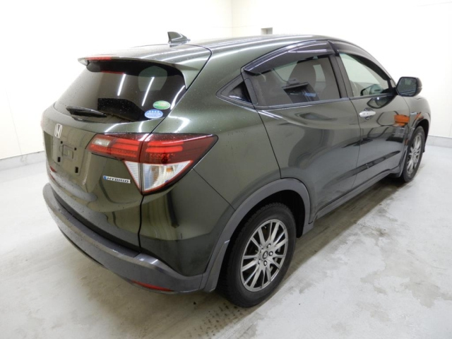 HONDA VEZEL 2015