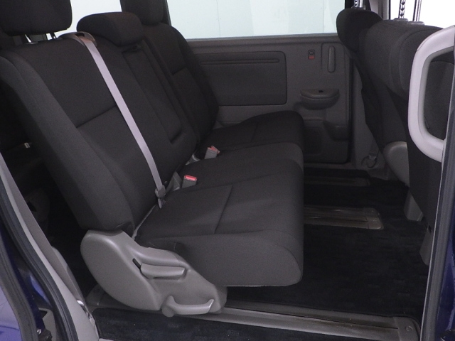 HONDA STEP WAGON 2016