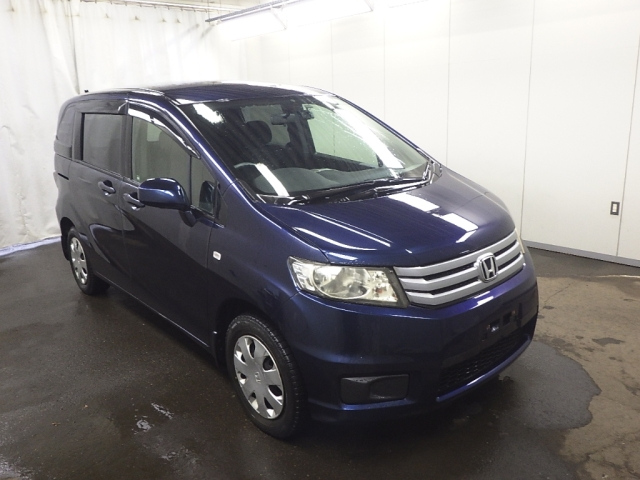 HONDA FREED 2010