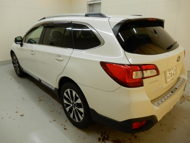 SUBARU LEGACY OUTBACK 2015