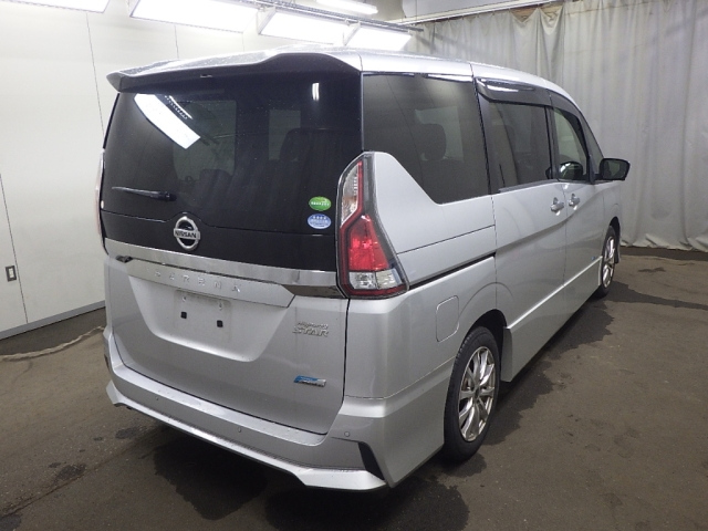 NISSAN SERENA 2017