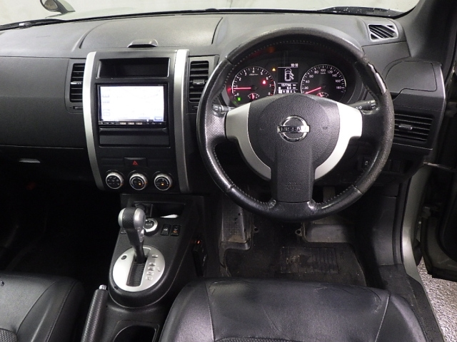 NISSAN X-TRAIL 2011