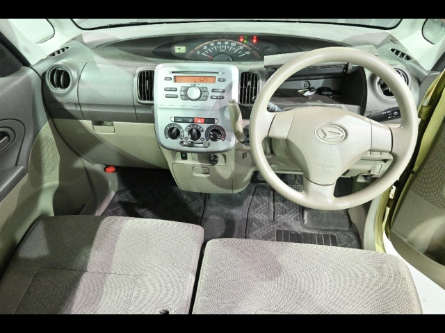 DAIHATSU TANTO 2010