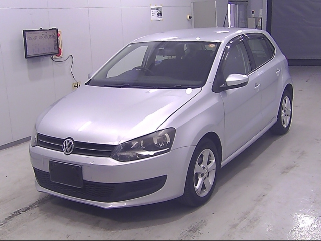 VOLKSWAGEN POLO 2011