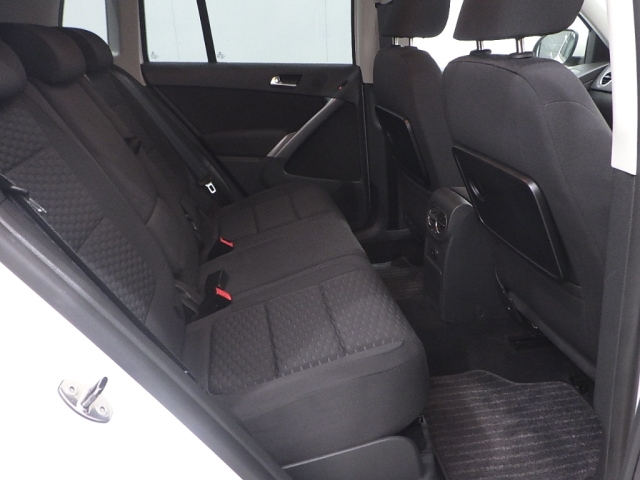 VOLKSWAGEN TIGUAN 2010