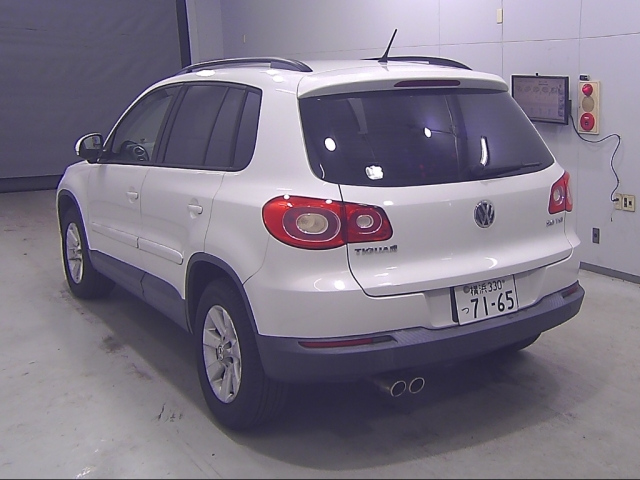VOLKSWAGEN TIGUAN 2010
