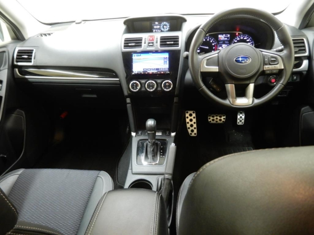 SUBARU FORESTER 2018