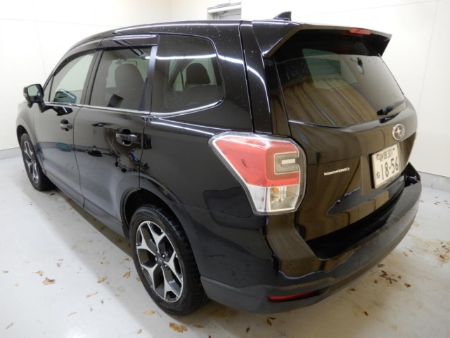 SUBARU FORESTER 2018