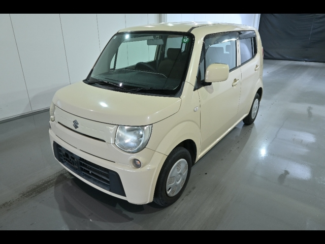 SUZUKI MRWAGON 2011