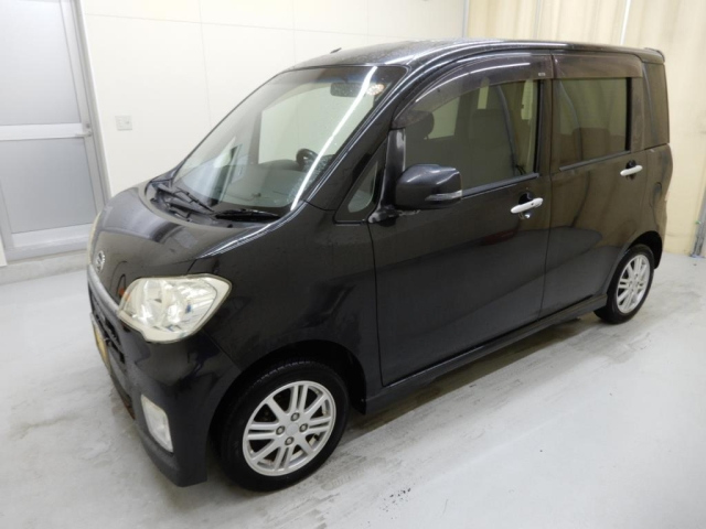 DAIHATSU TANTO EXE 2010