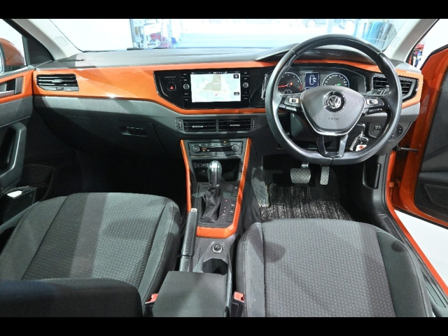 VOLKSWAGEN POLO 2018