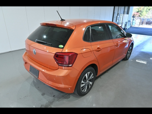 VOLKSWAGEN POLO 2018