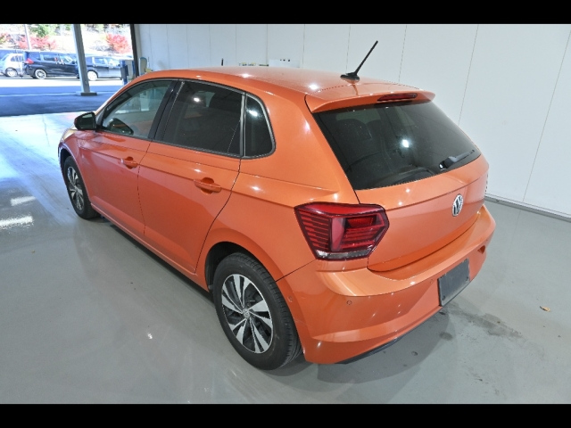 VOLKSWAGEN POLO 2018