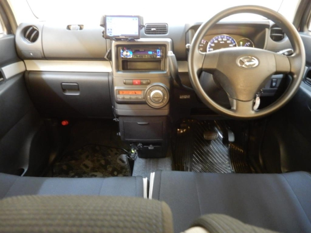 DAIHATSU MOVE CONTE 2013