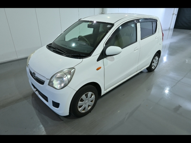 DAIHATSU MIRA 2010