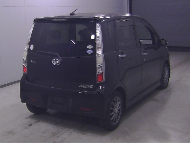 DAIHATSU MOVE 2011