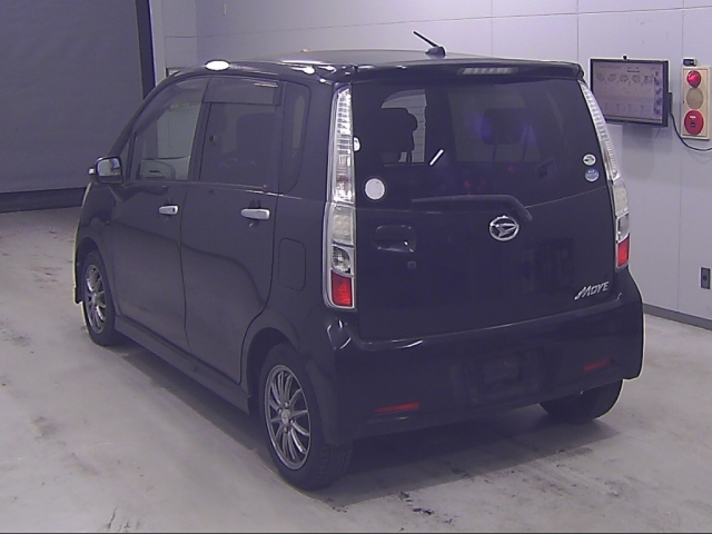 DAIHATSU MOVE 2011