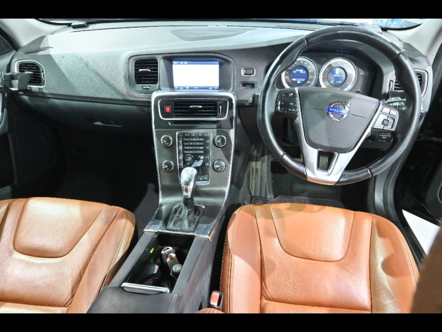 VOLVO S60 2012